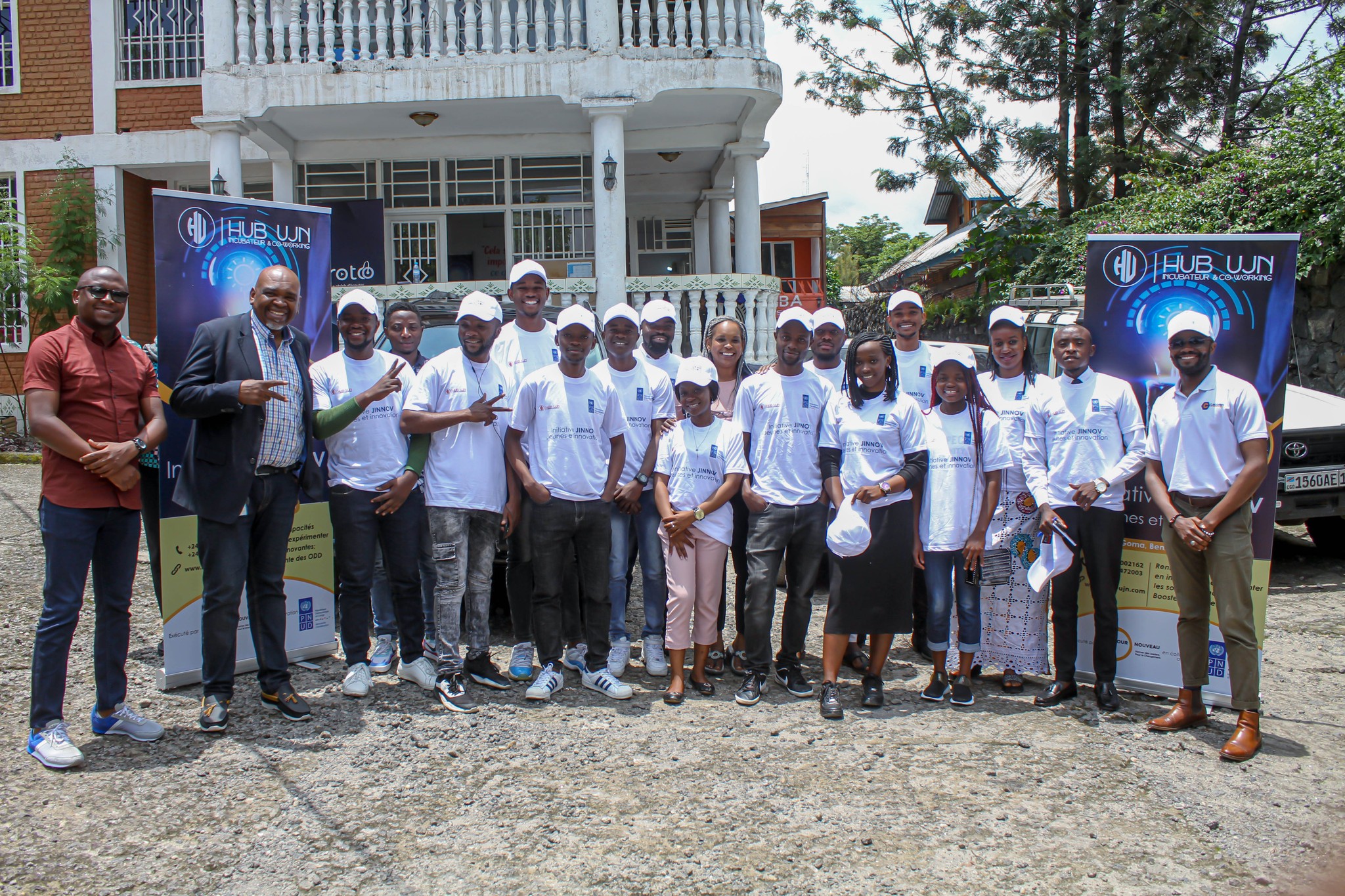 De jeune timide à déclencheur d'innovation à Goma:  Lucien AZMAYAWA!